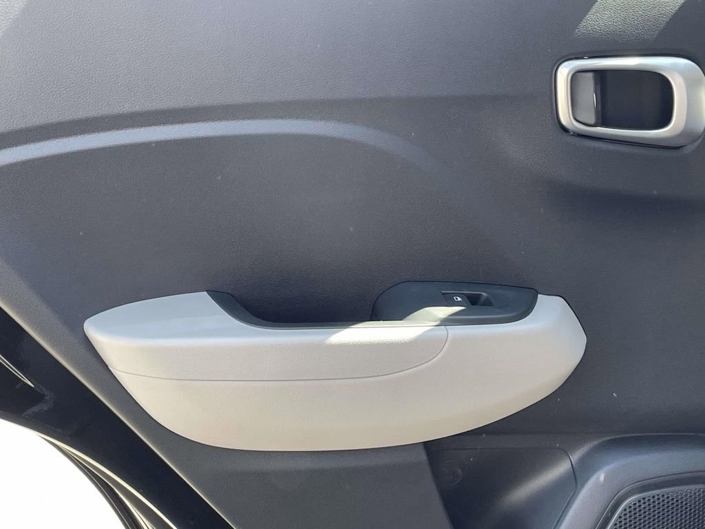 New 2026 Hyundai Venue SEL image 9