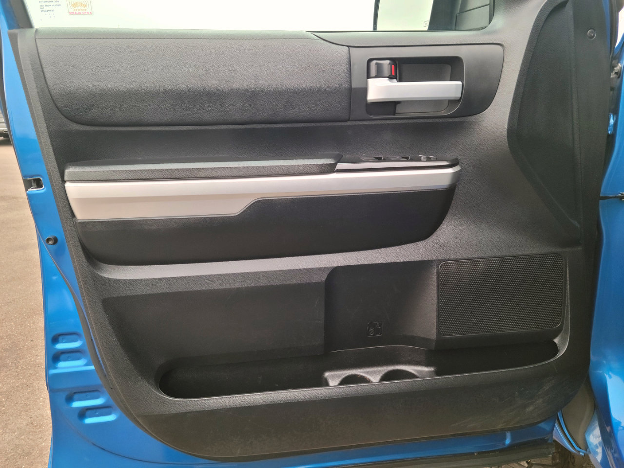 Used 2017 Toyota Tundra SR5 image 8