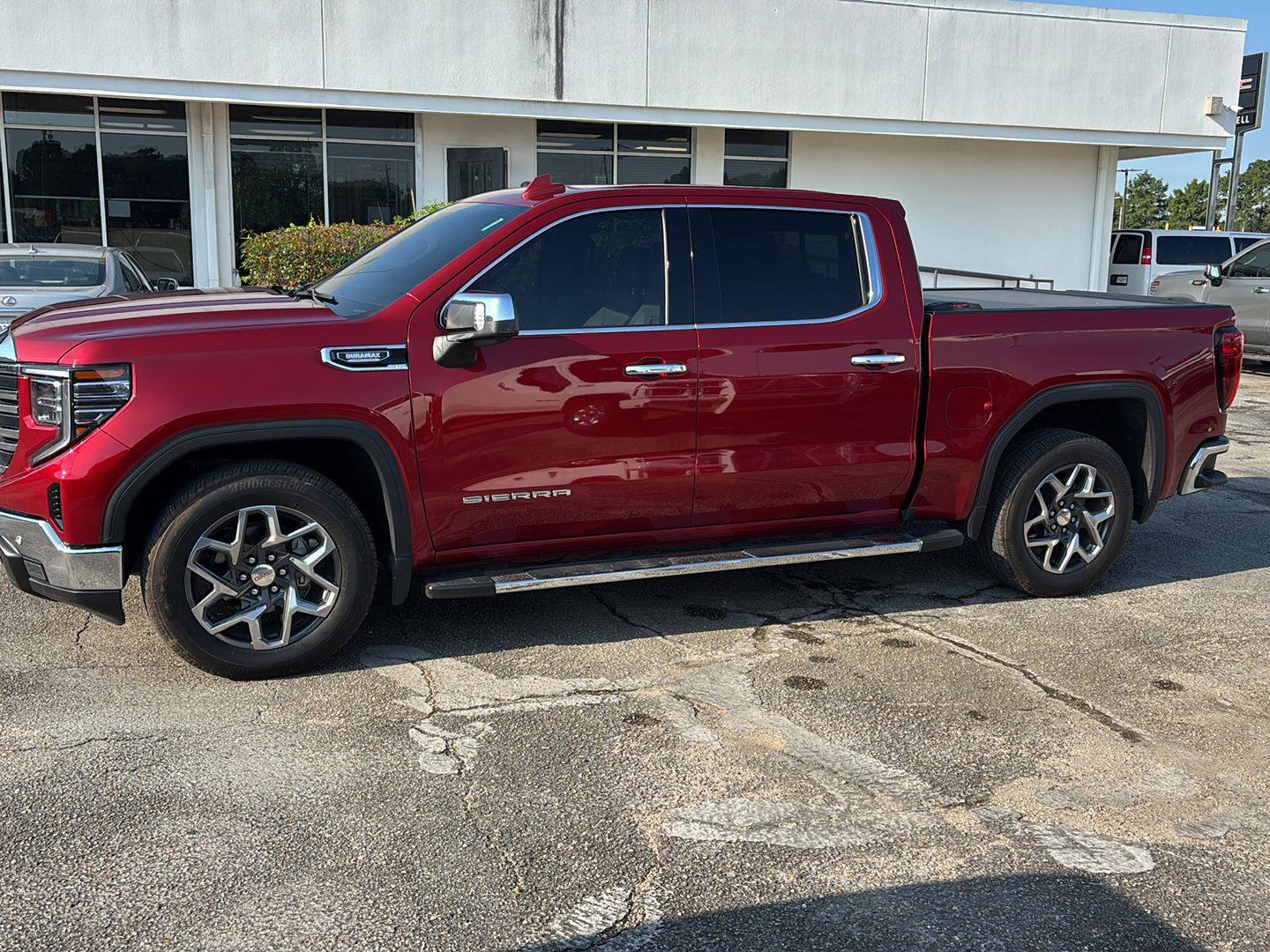 Used 2024 GMC Sierra 1500 SLT w/ SLT Premium Plus Package RWD image 4