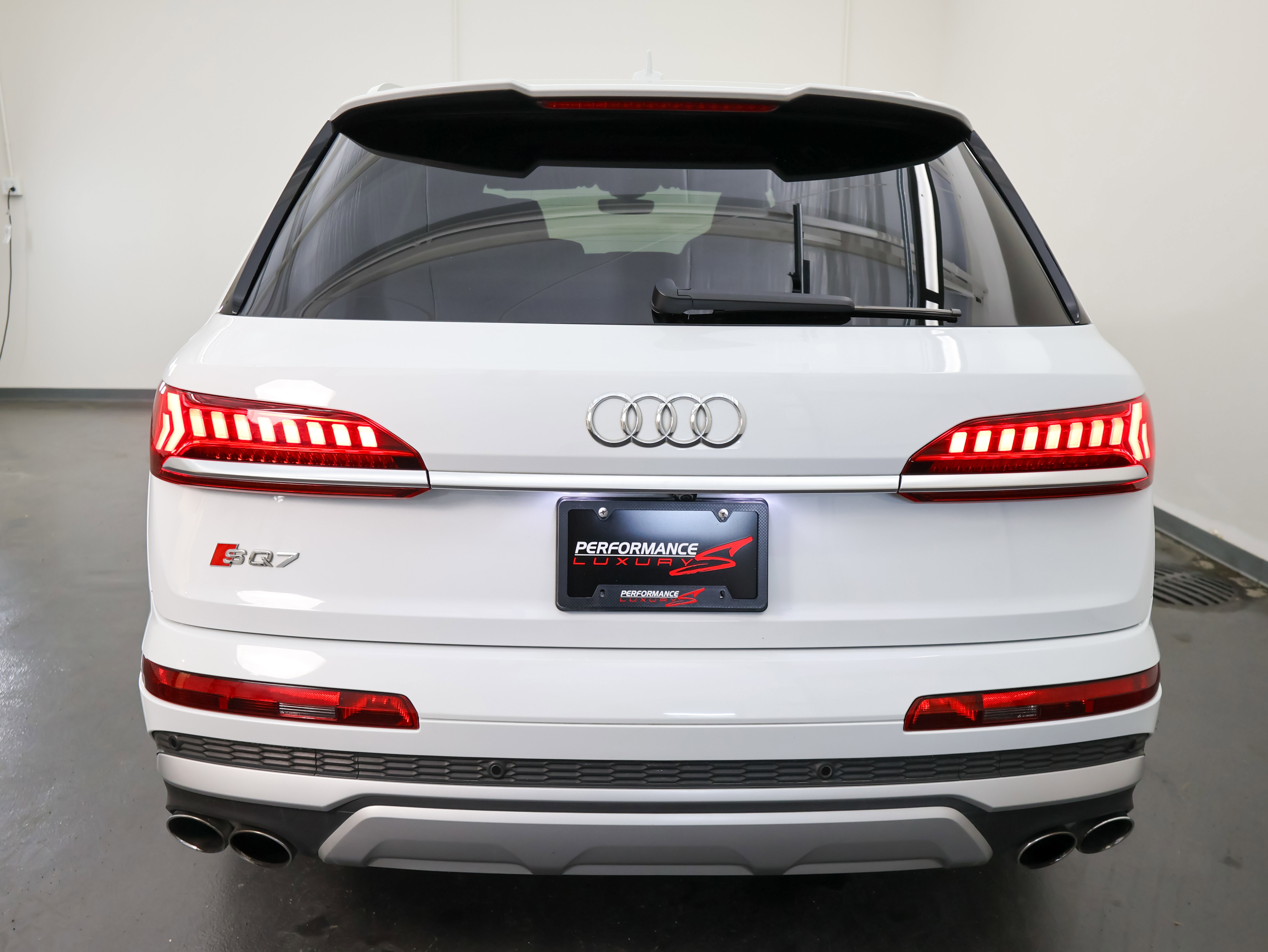 Used 2022 Audi SQ7 Premium Plus AWD/4WD image 4
