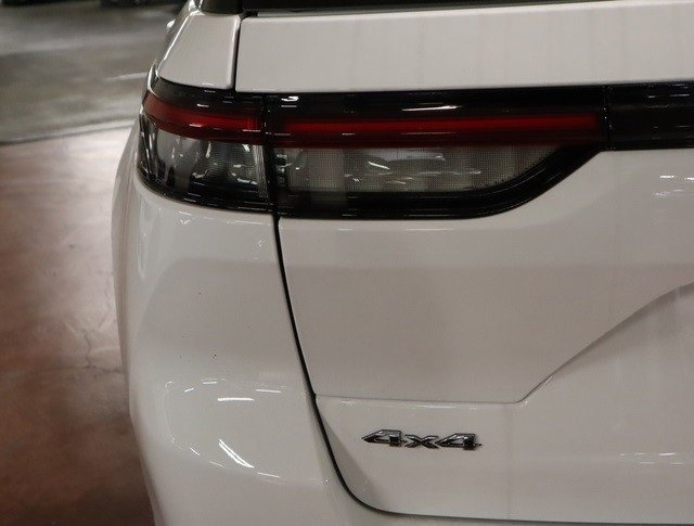 New 2023 Jeep Grand Cherokee Overland w/ Adv Protech Group III image 24