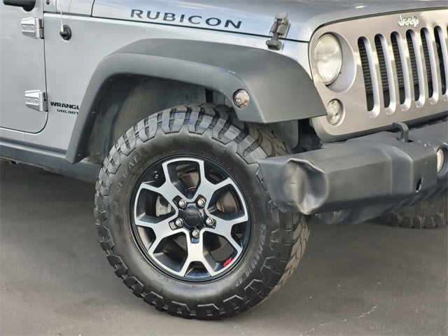 Certified 2015 Jeep Wrangler Unlimited Rubicon w/ Connectivity Group image 3