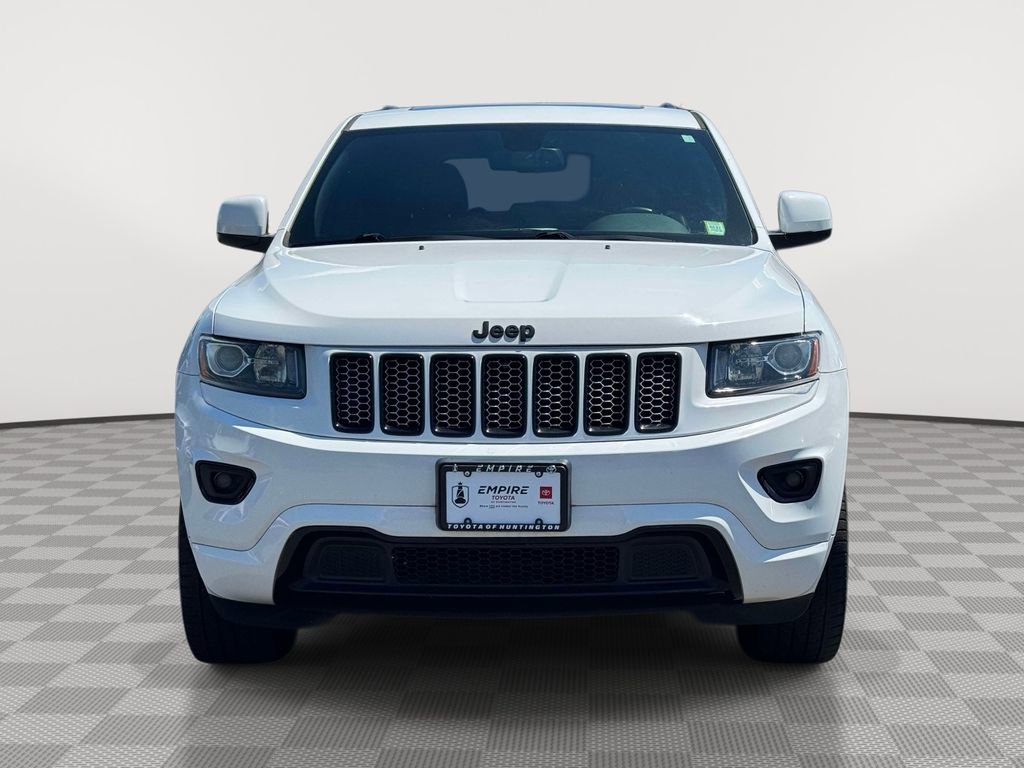 Used 2015 Jeep Grand Cherokee Altitude AWD/4WD image 2