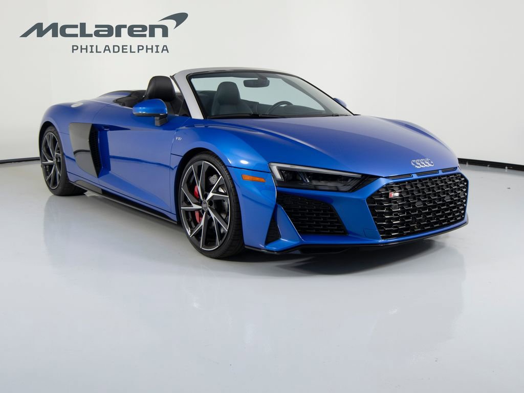 Used 2021 Audi R8 V10 w/ Premium Package RWD image 4