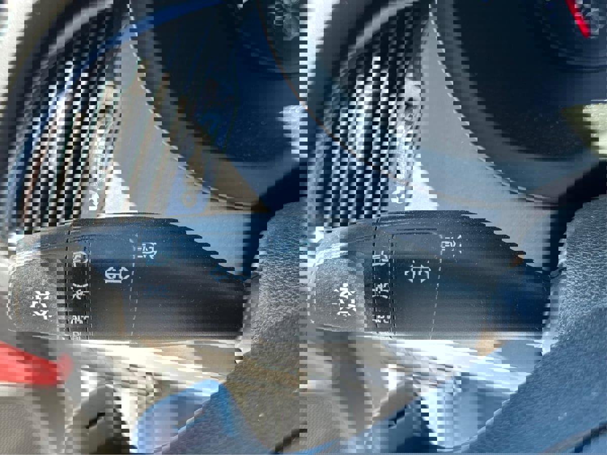 Used 2019 Kia Stinger GT2 image 16