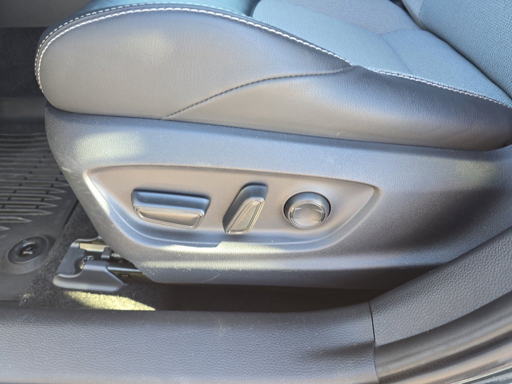 Used 2020 Toyota Corolla XSE image 16