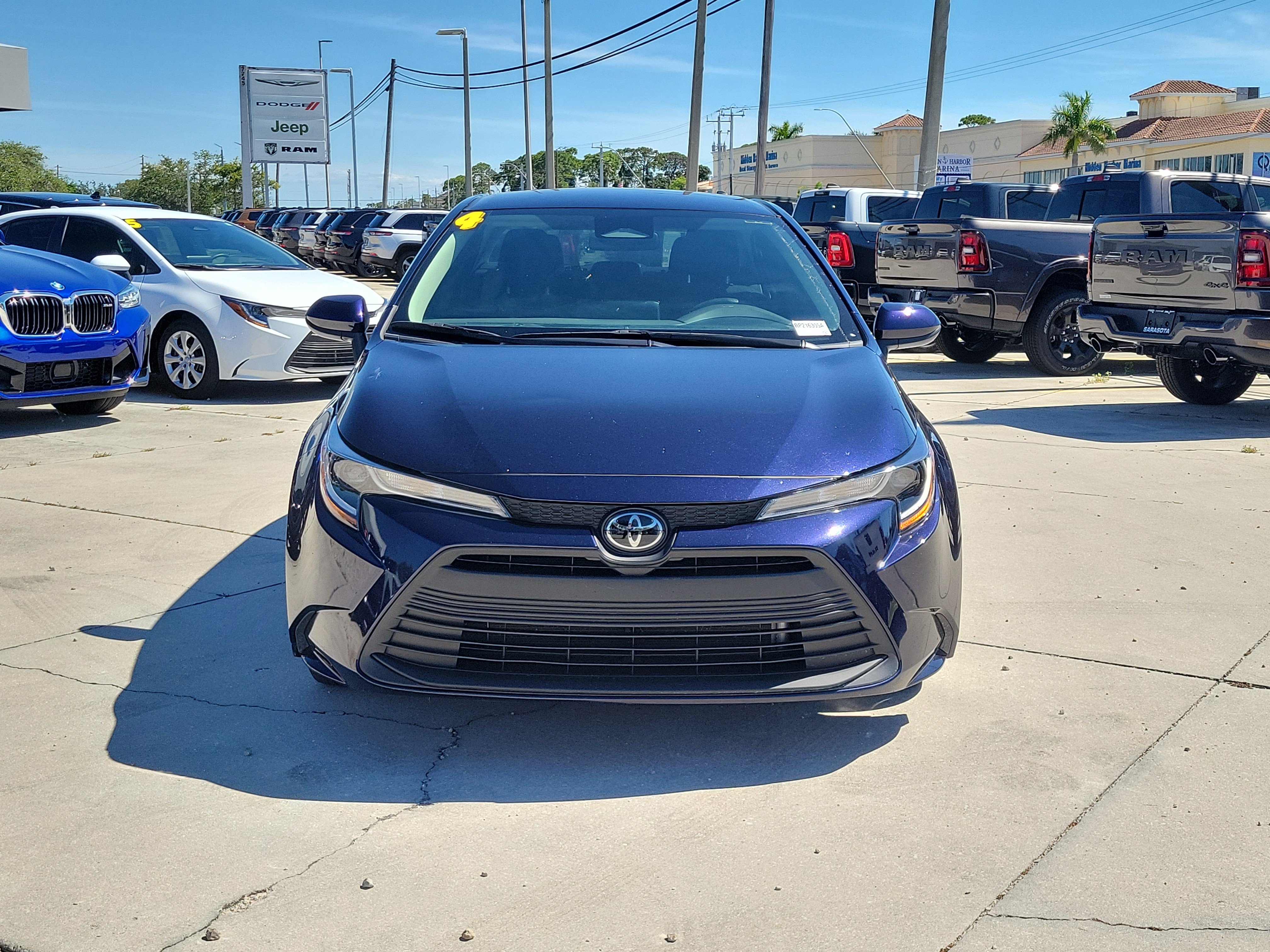Used 2024 Toyota Corolla LE FWD image 2