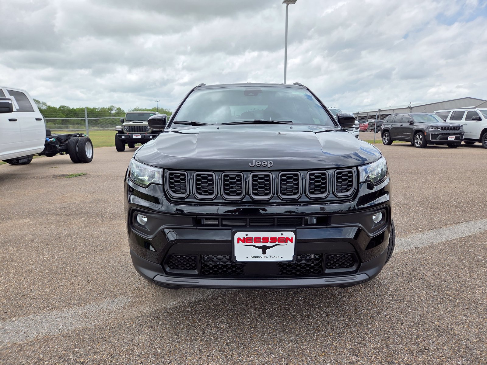 New 2026 Jeep Compass Latitude AWD/4WD image 2