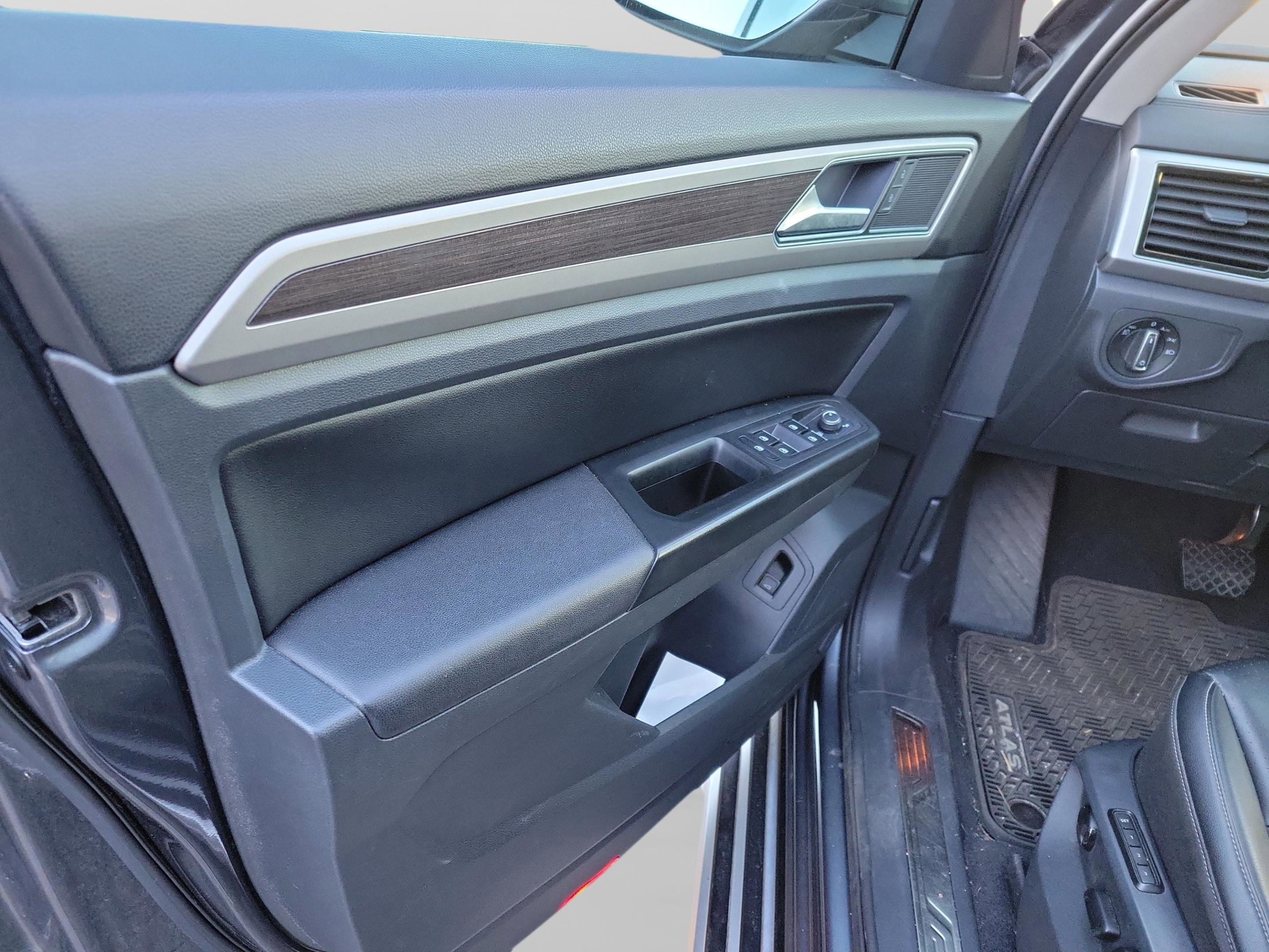 Used 2019 Volkswagen Atlas SEL image 7