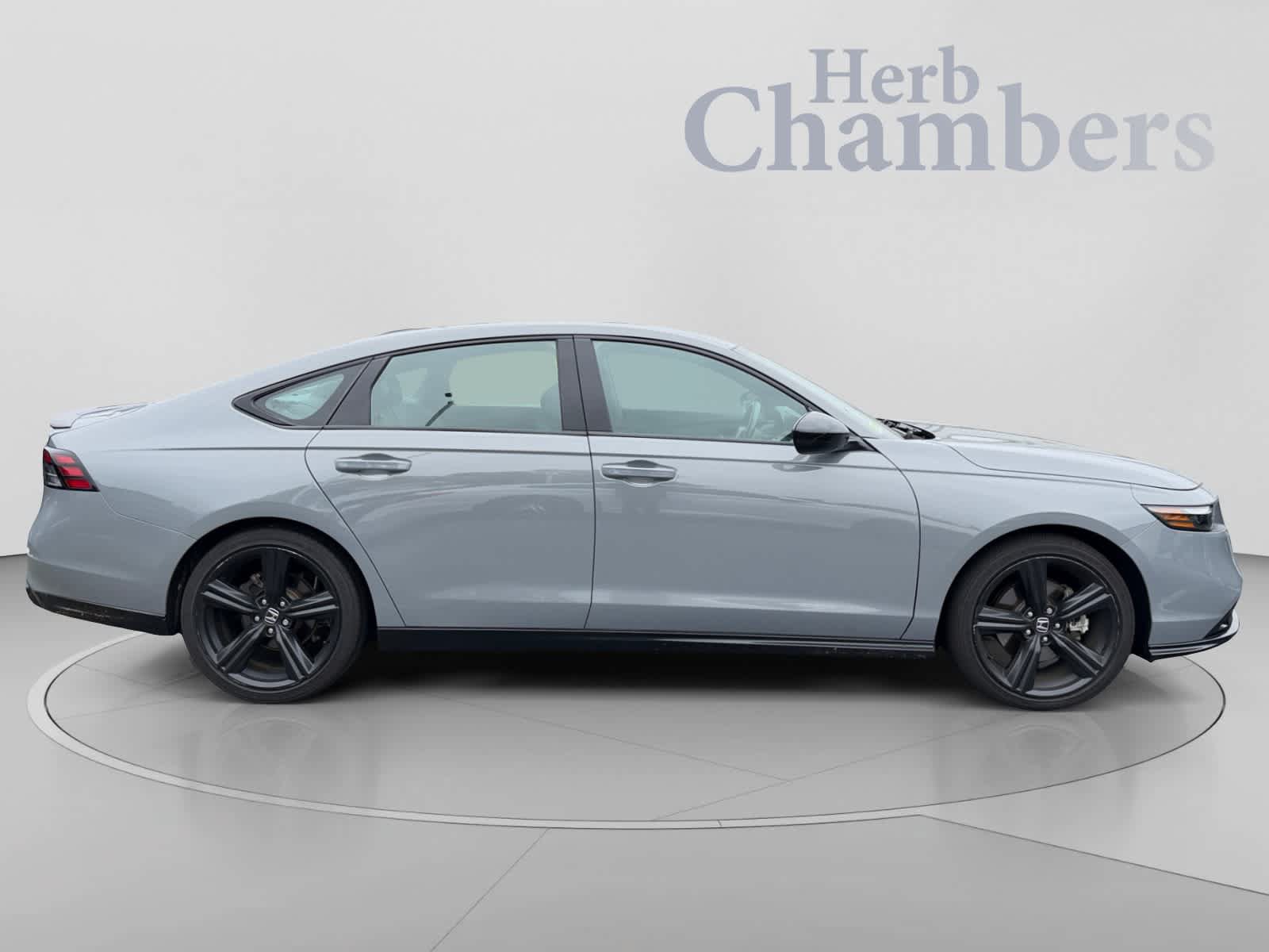 Used 2023 Honda Accord Sport image 5