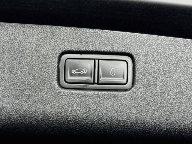 Used 2024 Genesis GV70 2.5T w/ Sport Prestige Package AWD/4WD image 46
