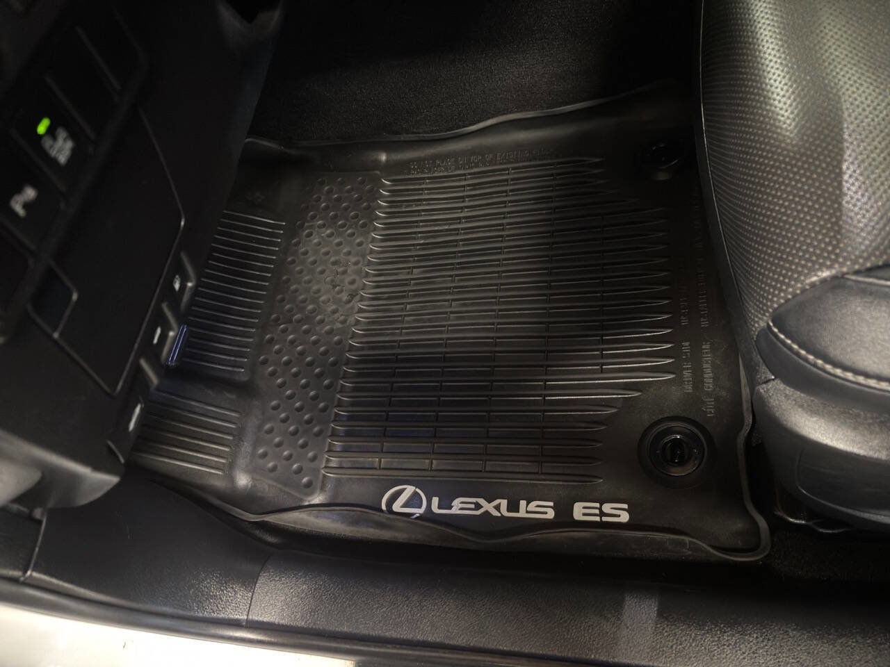 Used 2016 Lexus ES 350 w/ Navigation System Package FWD image 19