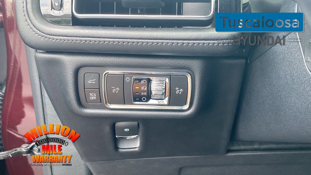 Used 2022 Lincoln Nautilus Reserve w/ Equipment Group 201A image 16