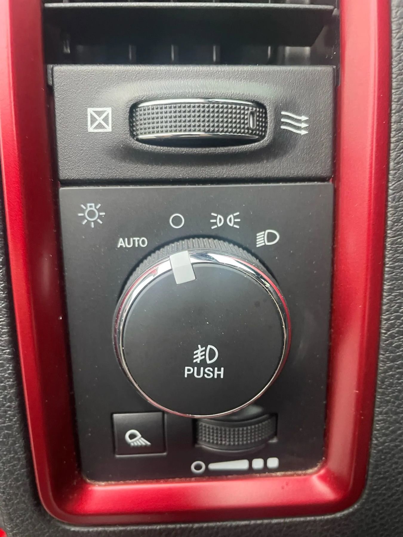 Used 2017 RAM 1500 Rebel w/ Luxury Group AWD/4WD image 10
