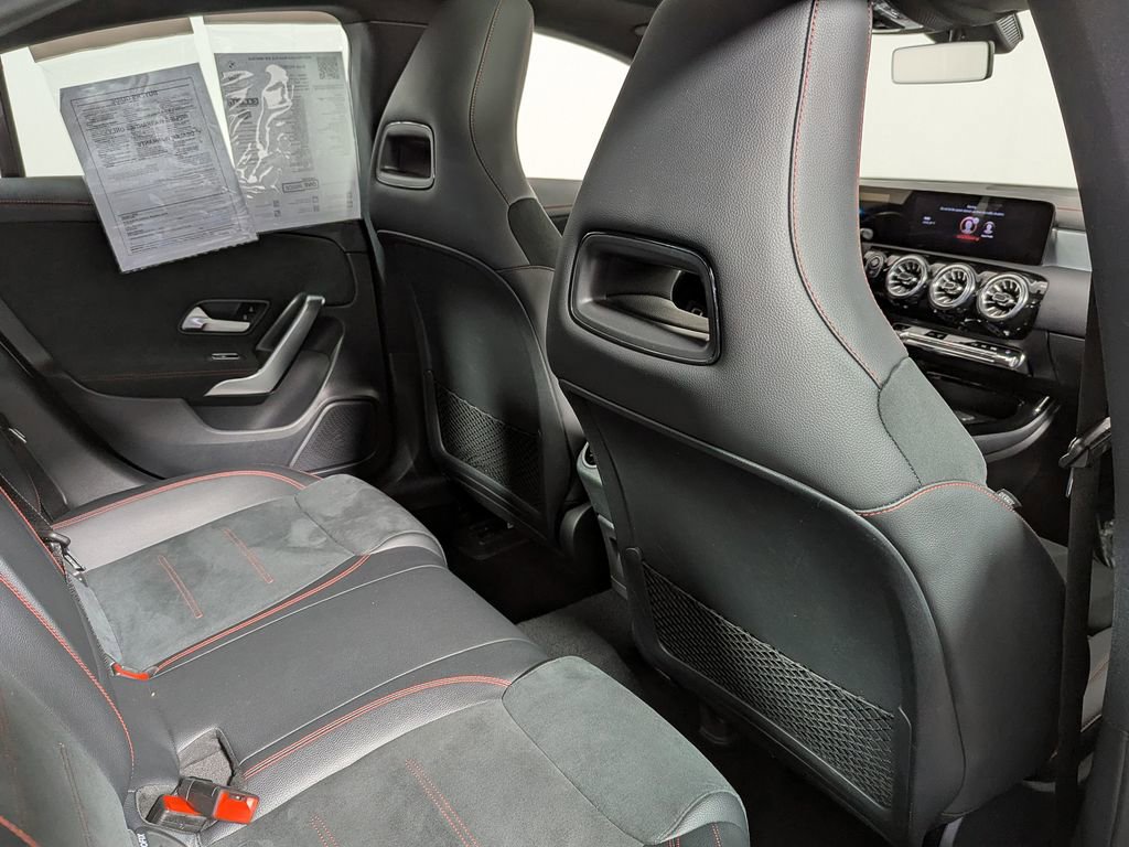 Used 2023 Mercedes-Benz CLA 250 4MATIC image 41