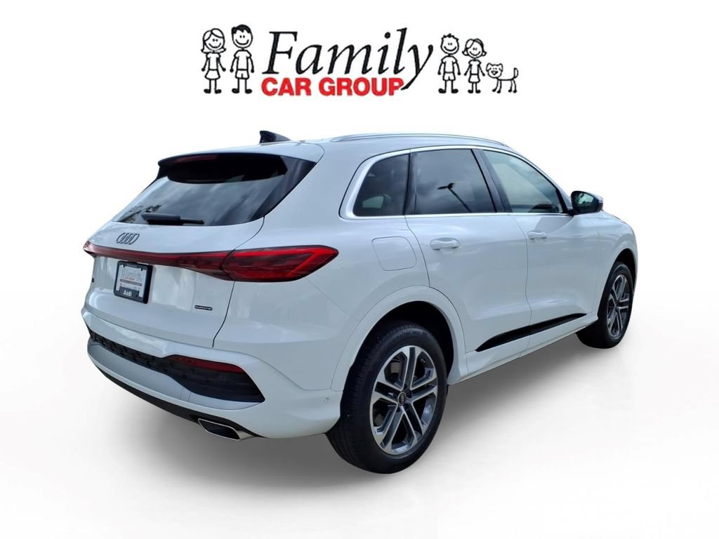 Used 2025 Audi Q5 Premium w/ Convenience Package AWD/4WD image 4