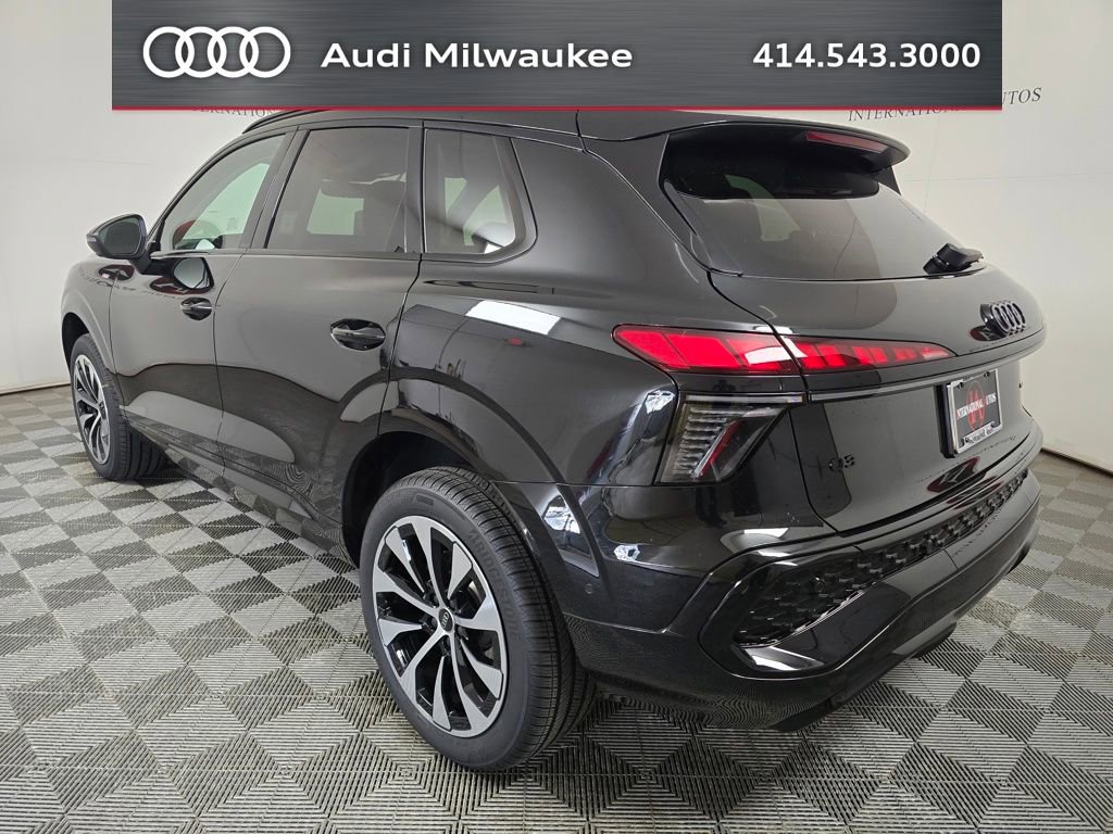 New 2026 Audi Q3 quattro 2.0T AWD/4WD image 7