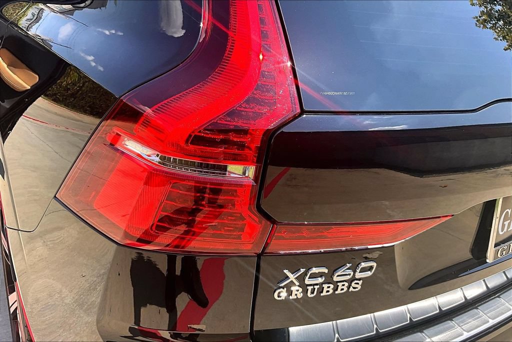 Used 2024 Volvo XC60 T8 Ultimate w/ Protection Package Premier AWD/4WD image 40