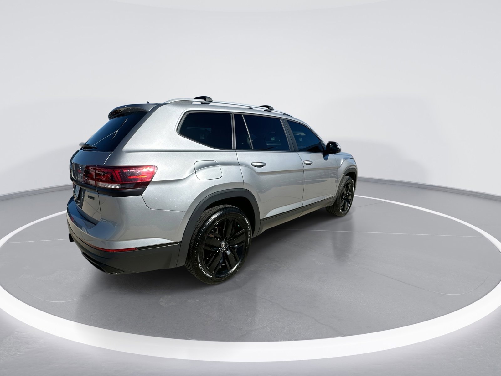 Used 2022 Volkswagen Atlas SEL image 8