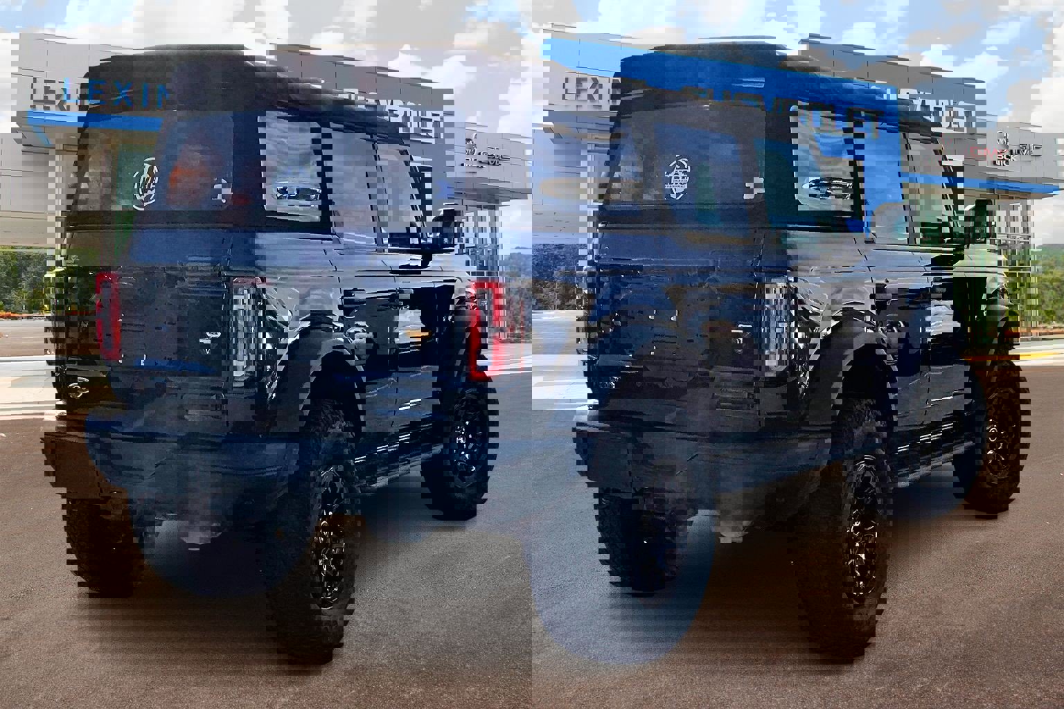 Used 2021 Ford Bronco Badlands image 13