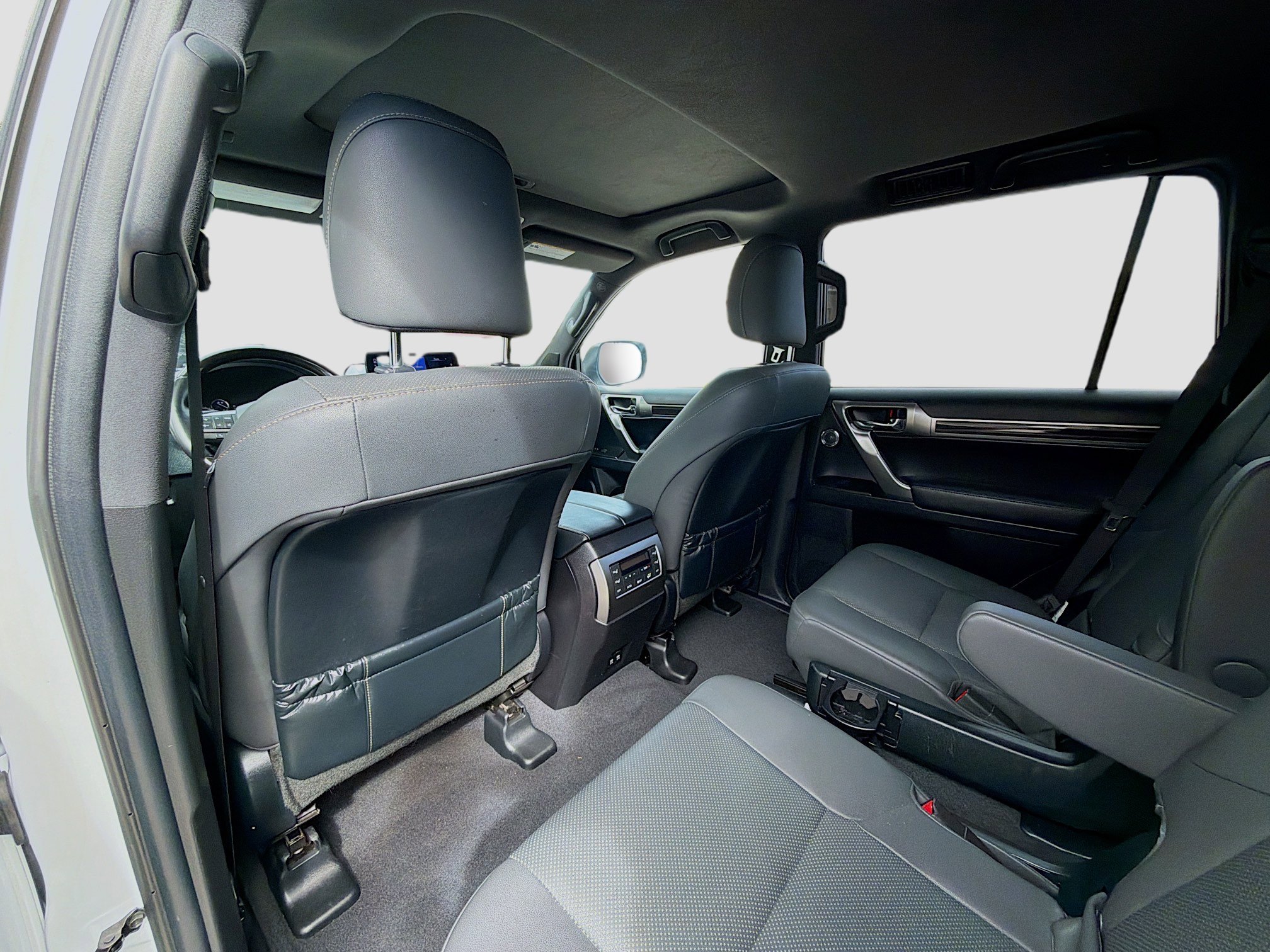 Used 2023 Lexus GX 460 Premium image 25