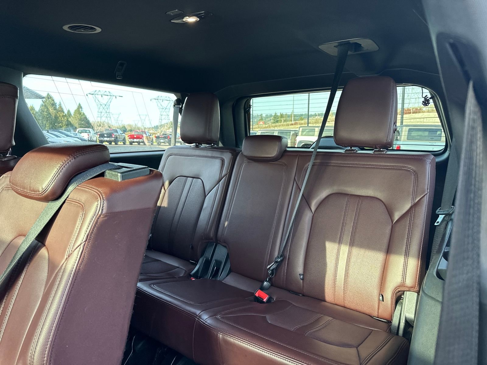 Used 2022 Ford Expedition Max Limited image 13