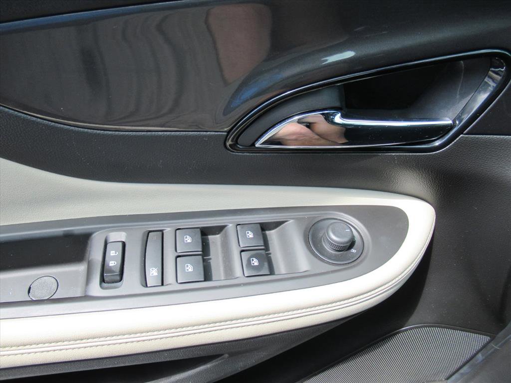 Used 2017 Buick Encore Preferred image 19