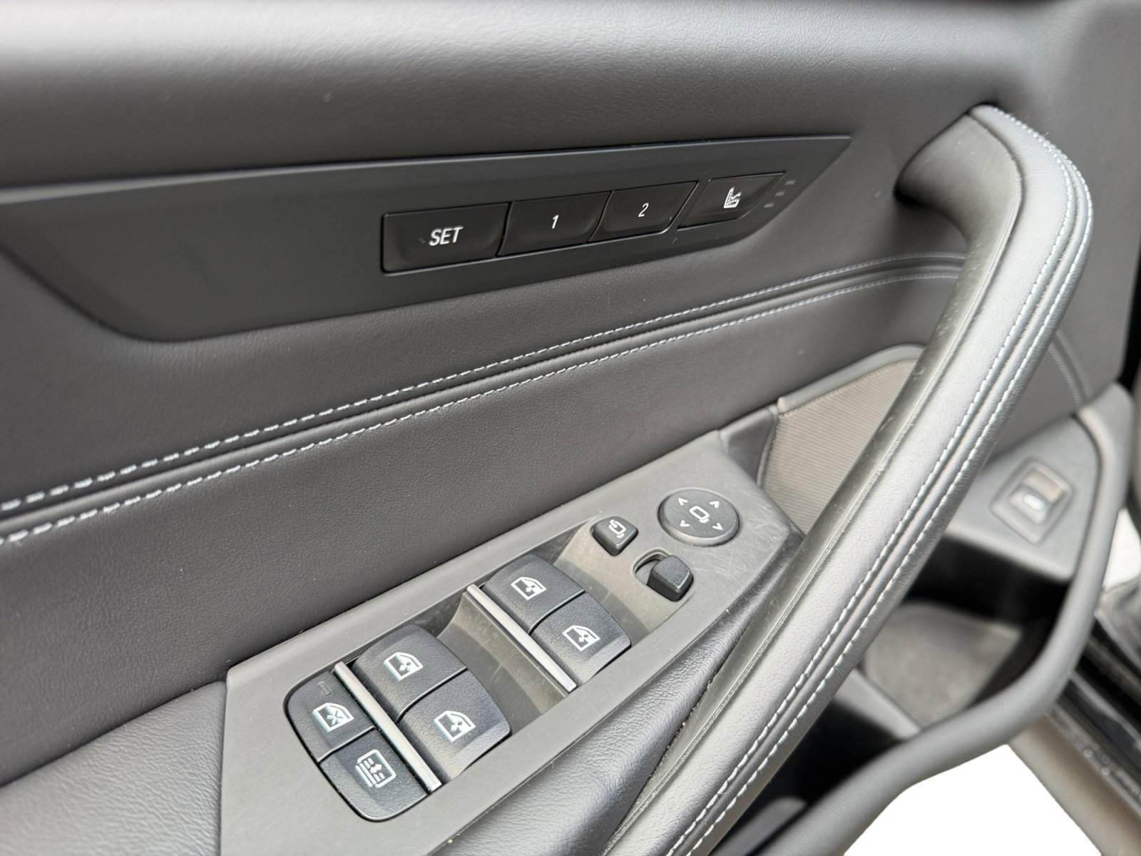 Used 2022 BMW M5 w/ Executive Package image 13