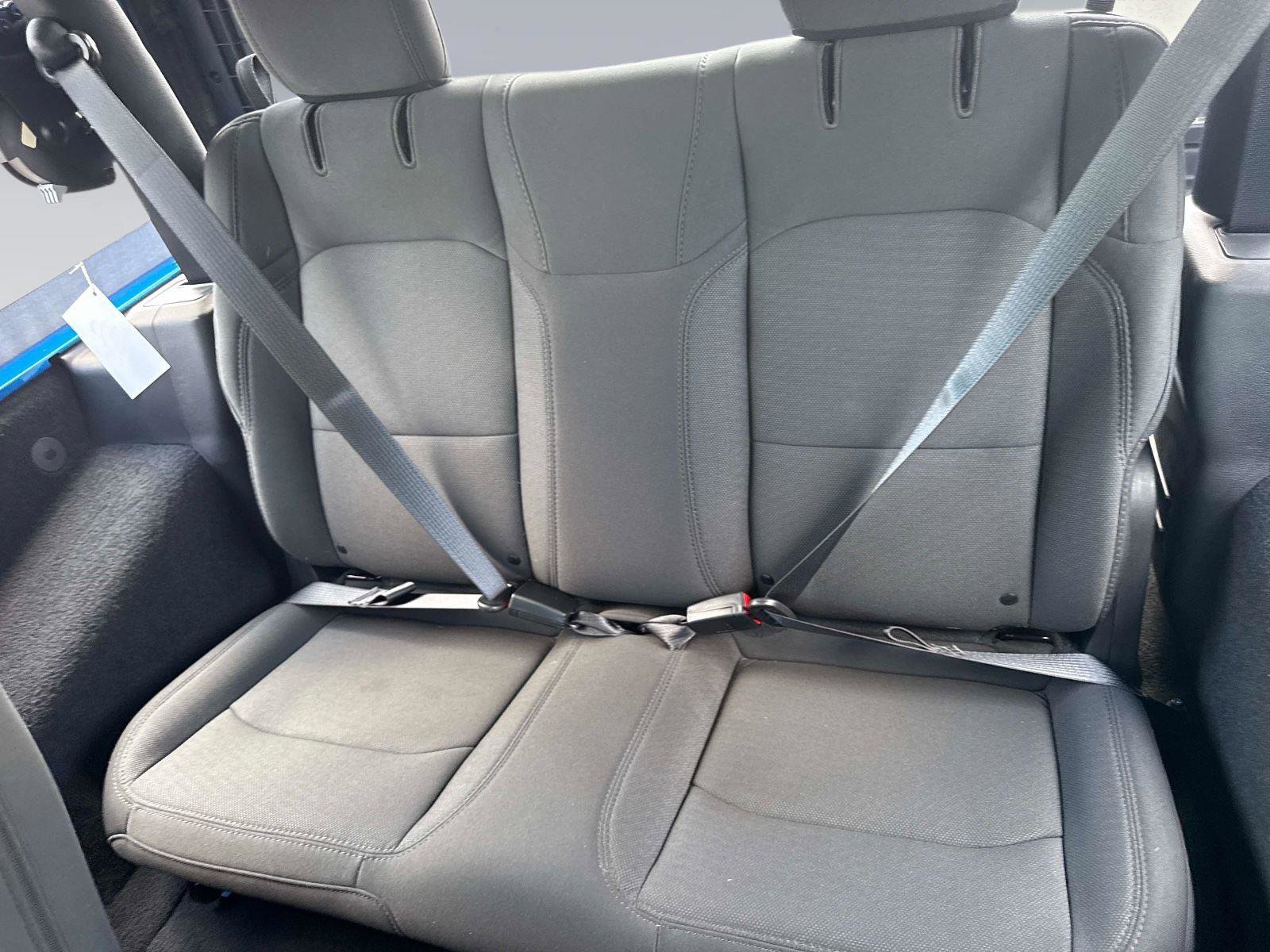 Used 2021 Jeep Wrangler Sport image 12