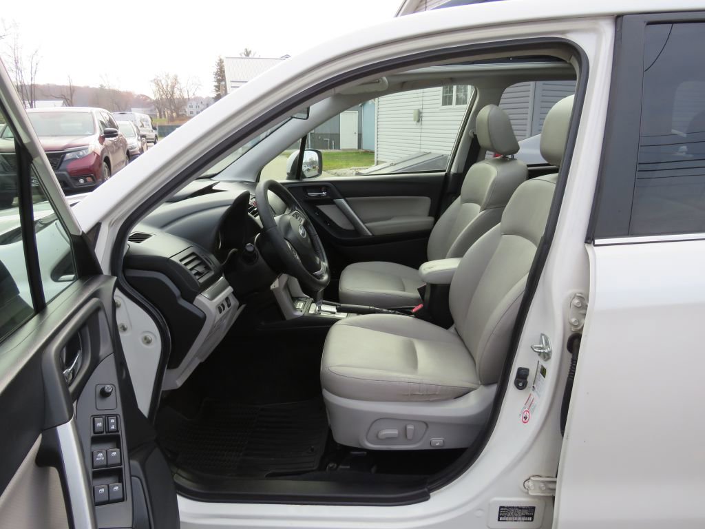 Used 2014 Subaru Forester 2.5i Limited image 12