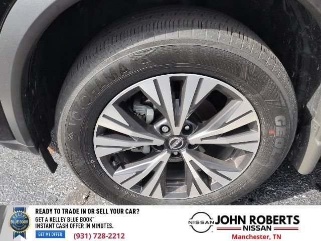 Used 2023 Nissan Rogue SV FWD image 4