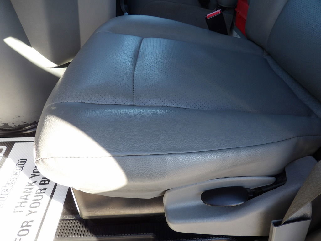Used 2021 Ford E-350 and Econoline 350 Super Duty RWD image 18