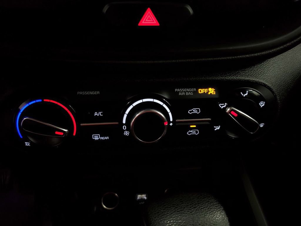 Used 2024 Kia Soul LX w/ Option Group 015 image 19