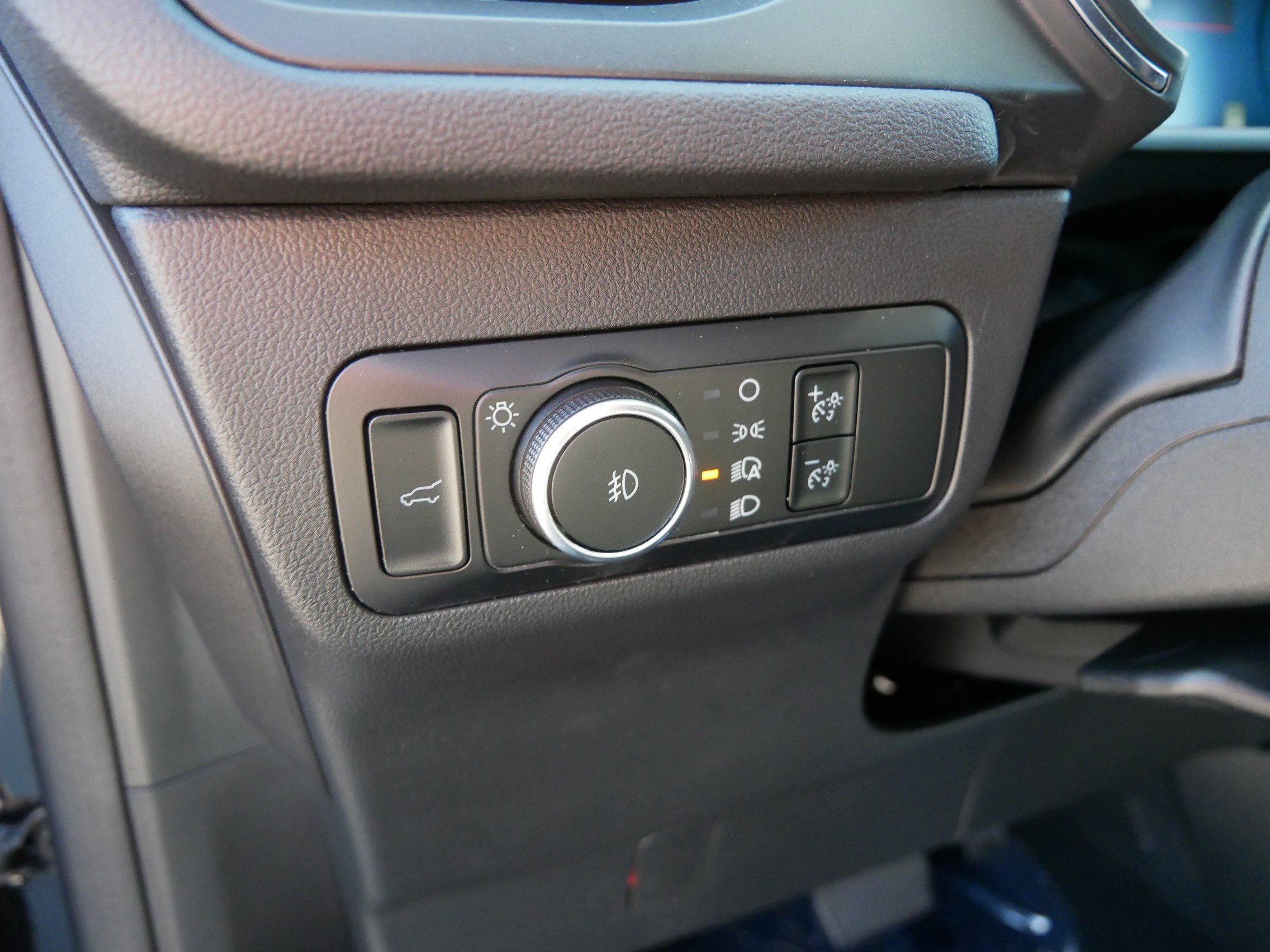 Used 2023 Ford Escape Platinum image 23