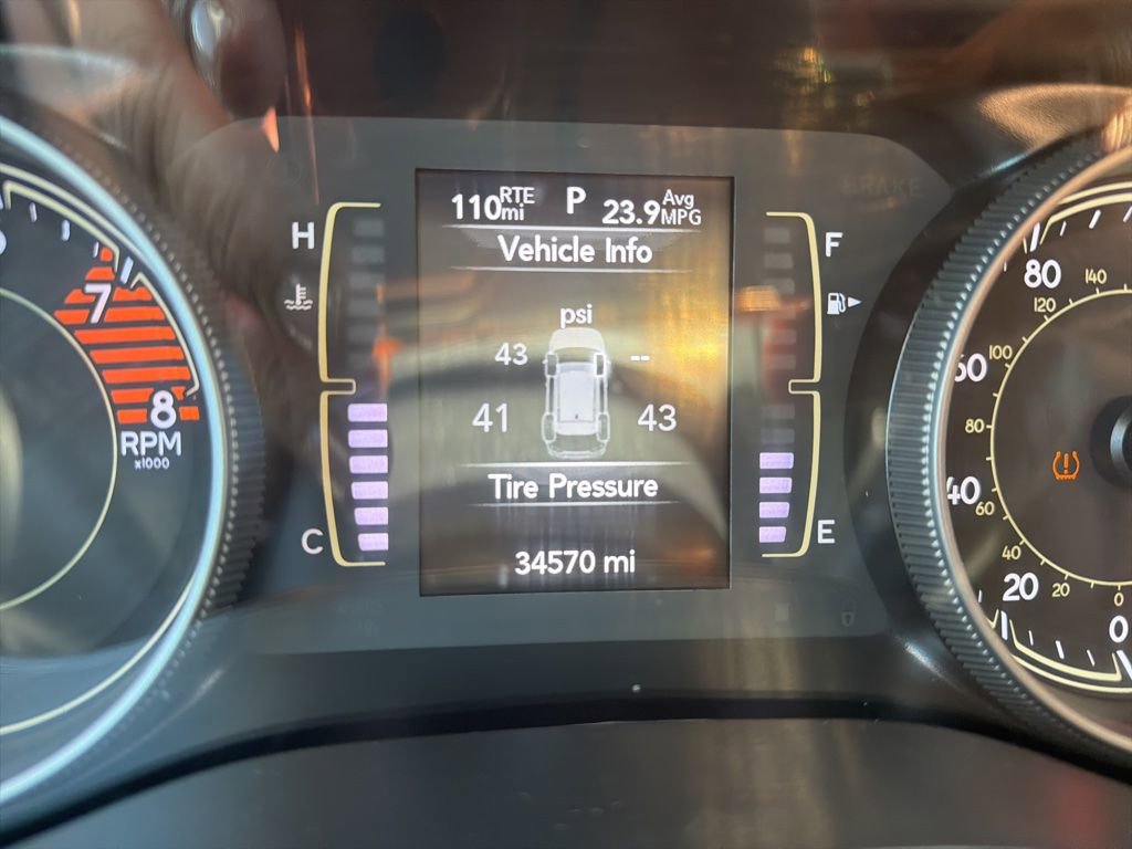 Used 2019 Jeep Cherokee Latitude AWD/4WD image 17