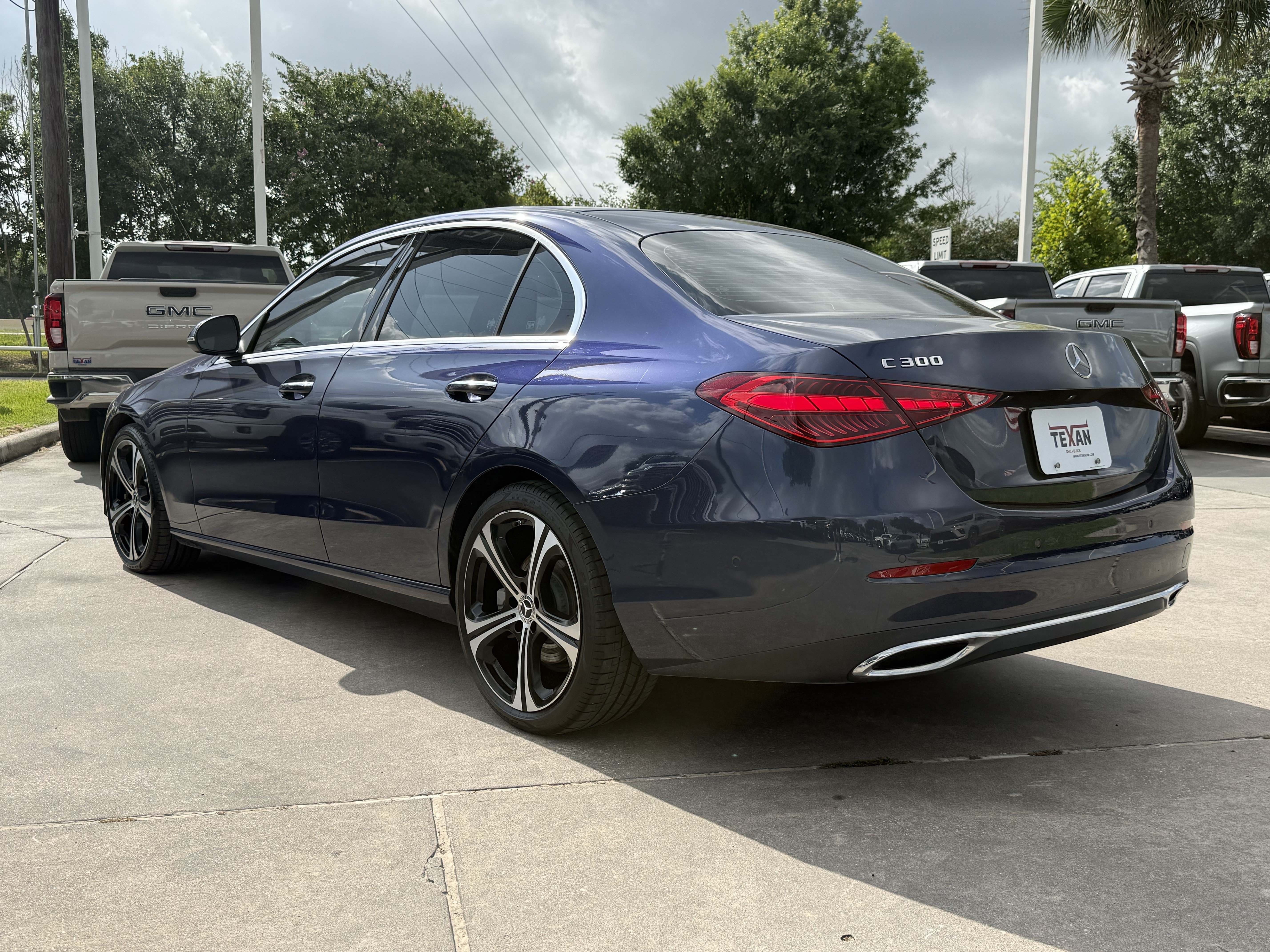 Used 2024 Mercedes-Benz C 300 Sedan image 7
