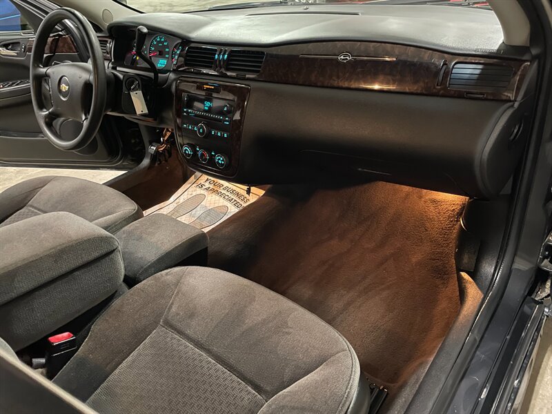 Used 2014 Chevrolet Impala Limited LS FWD image 19
