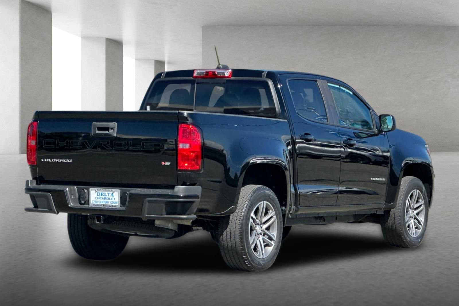 Used 2022 Chevrolet Colorado LT w/ LT Convenience Package image 4