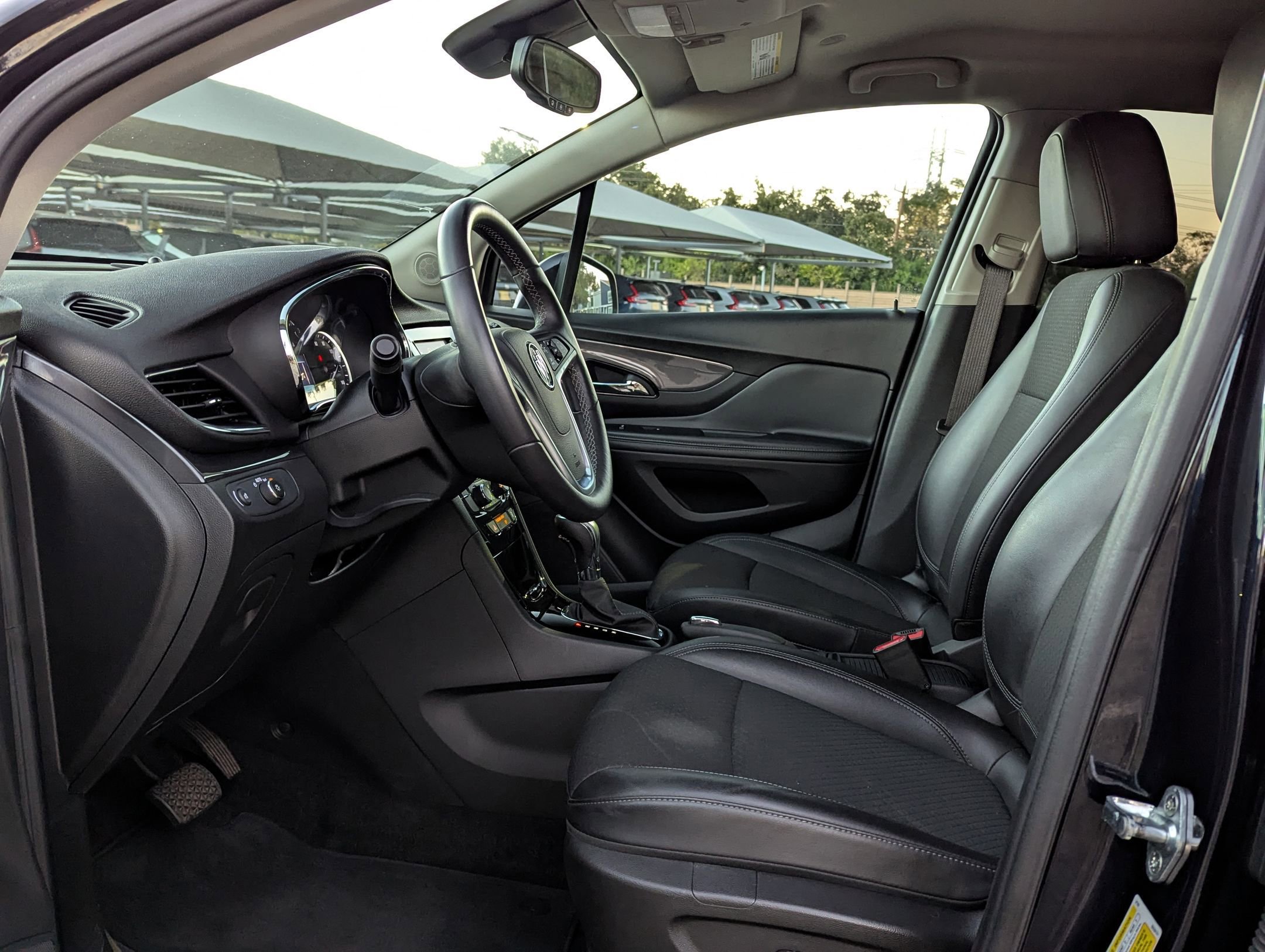 Used 2022 Buick Encore Preferred image 11