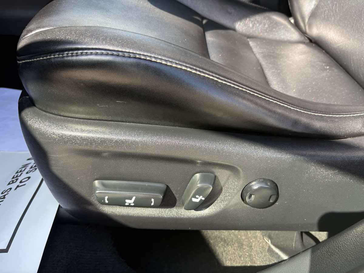 Used 2015 Lexus CT 200h image 26