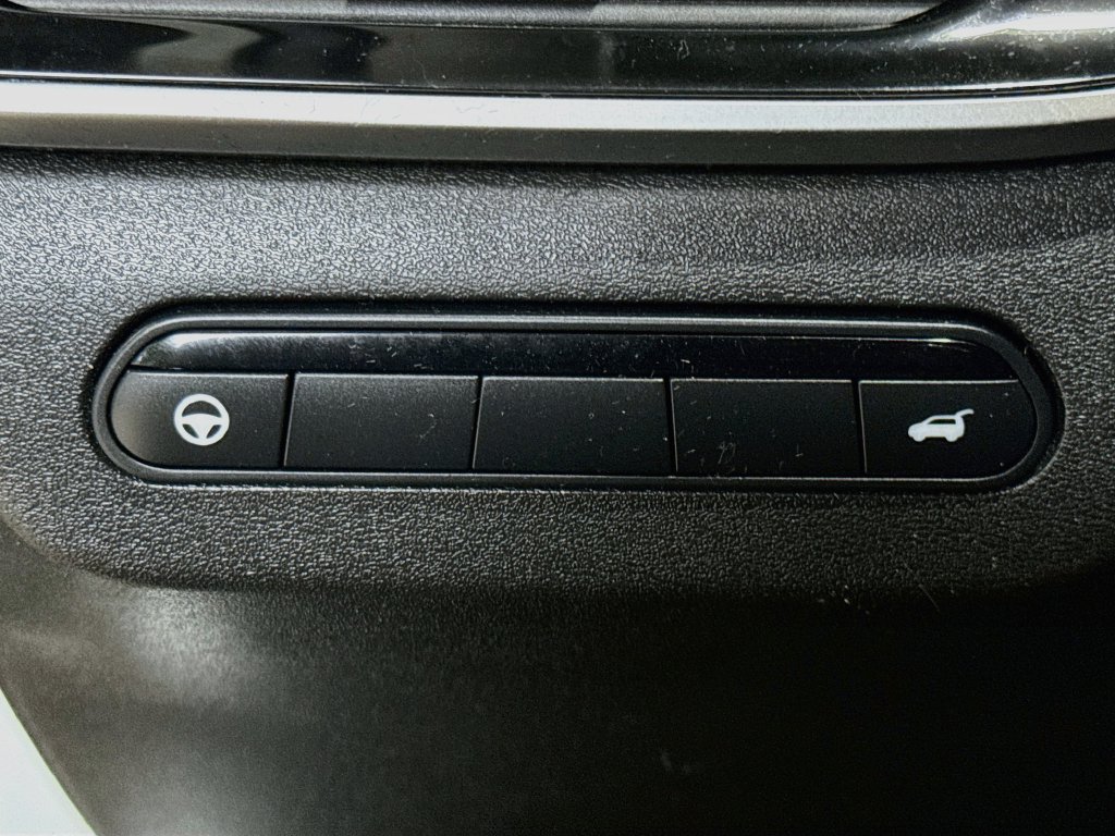 Certified 2023 INFINITI QX60 Sensory w/ Cargo Package AWD/4WD image 11