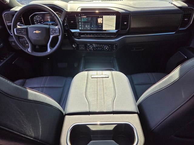 Used 2025 Chevrolet Silverado 2500 High Country w/ High Country Premium Package image 16