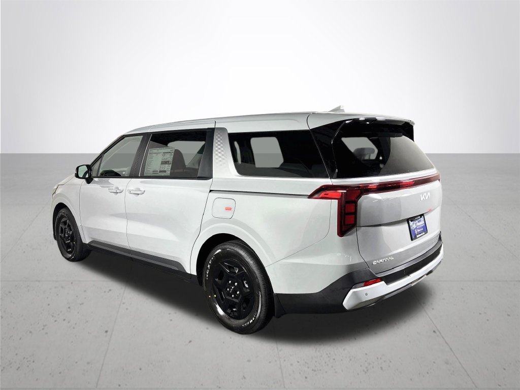 New 2027 Kia Carnival LX FWD image 8