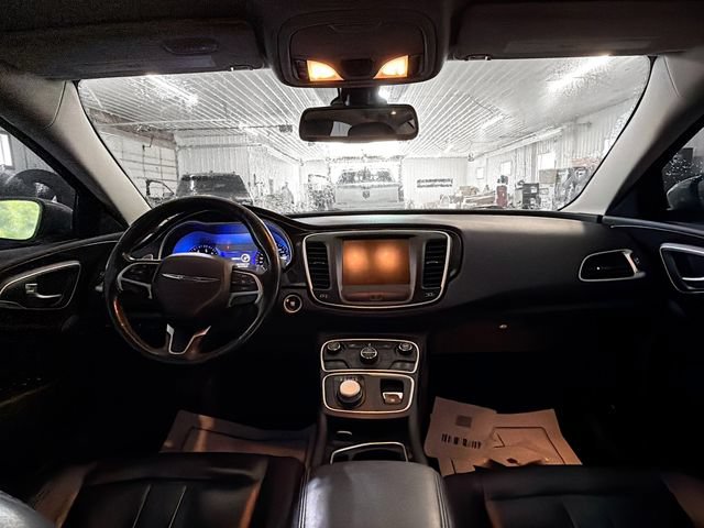 Used 2015 Chrysler 200 C w/ Sun/Sound Group FWD image 10