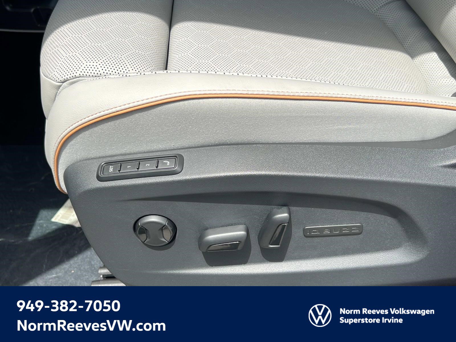 New 2025 Volkswagen ID. Buzz 1st Edition image 17