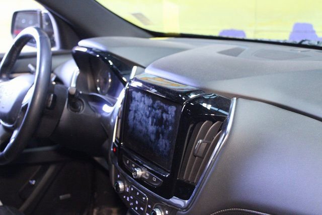 Used 2023 Chevrolet Traverse Premier image 10