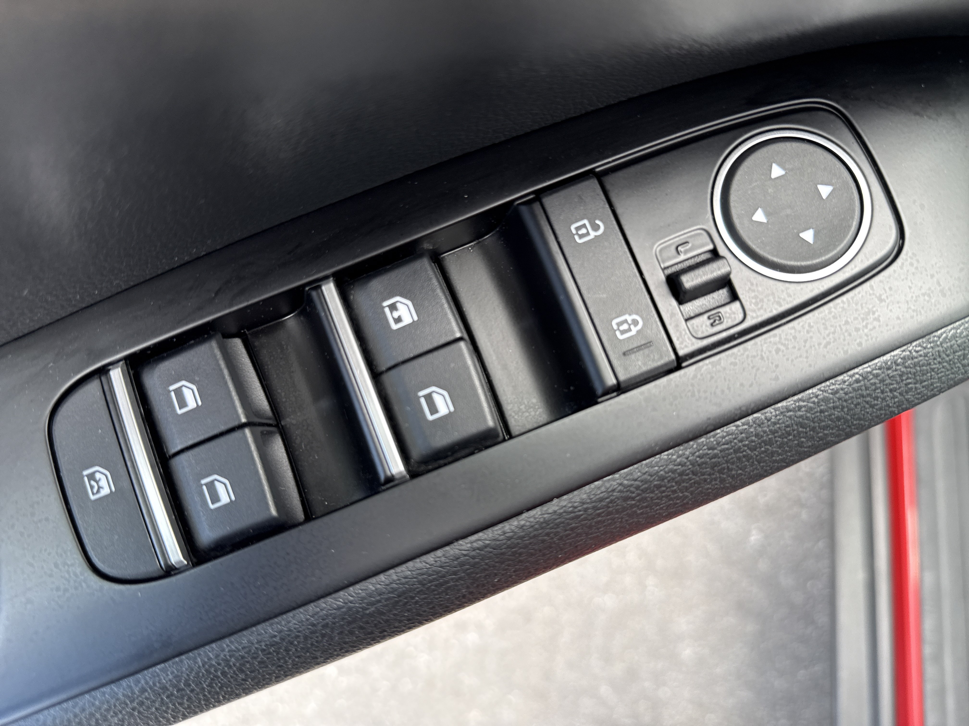 Certified 2025 Kia Soul LX w/ LX Technology Package FWD image 16