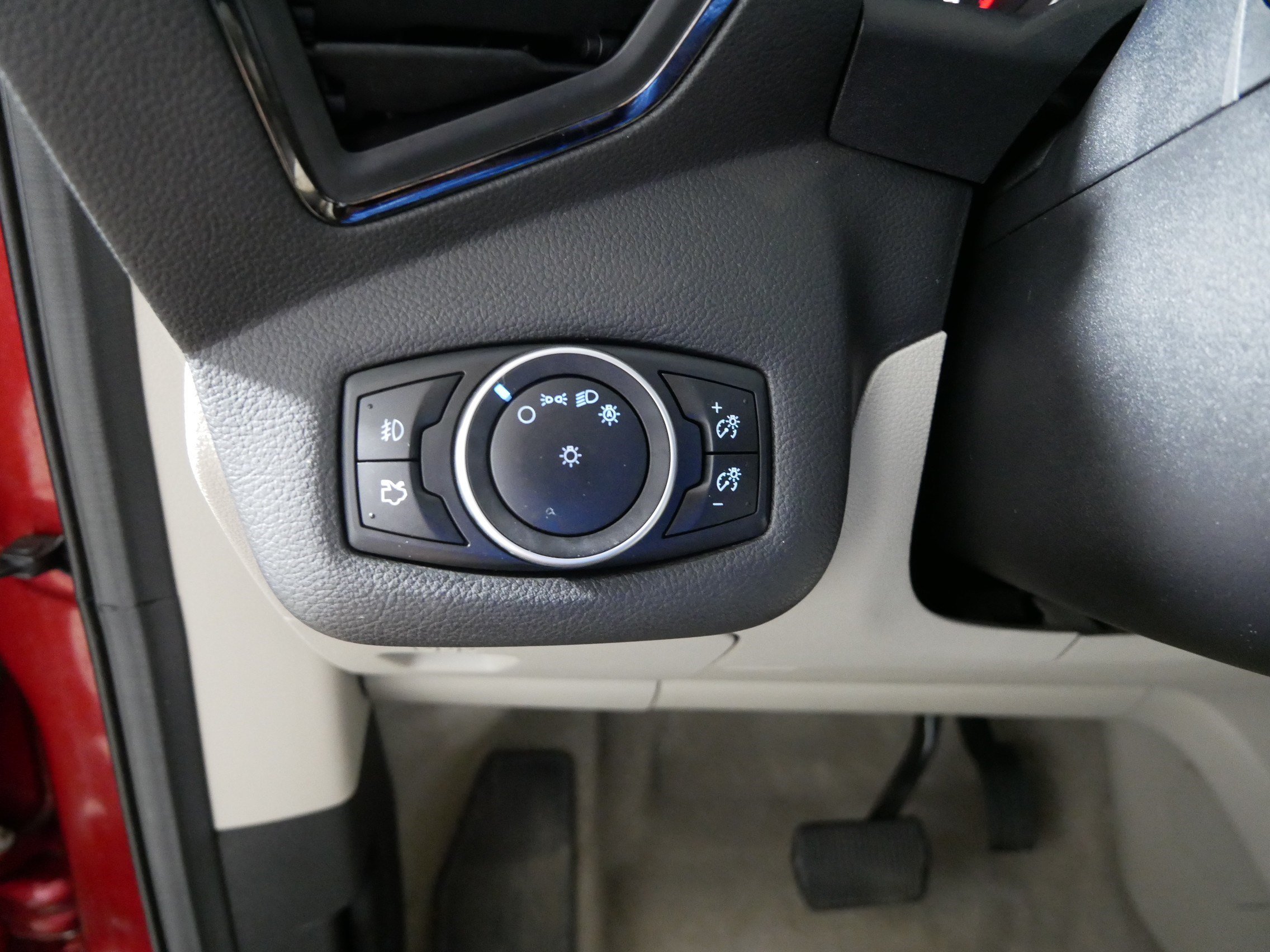 Used 2016 Ford Escape Titanium w/ Equipment Group 301A AWD/4WD image 26