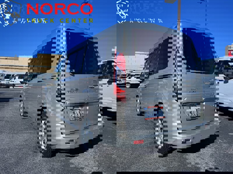 Used 2015 Ford Transit Connect XLT image 8