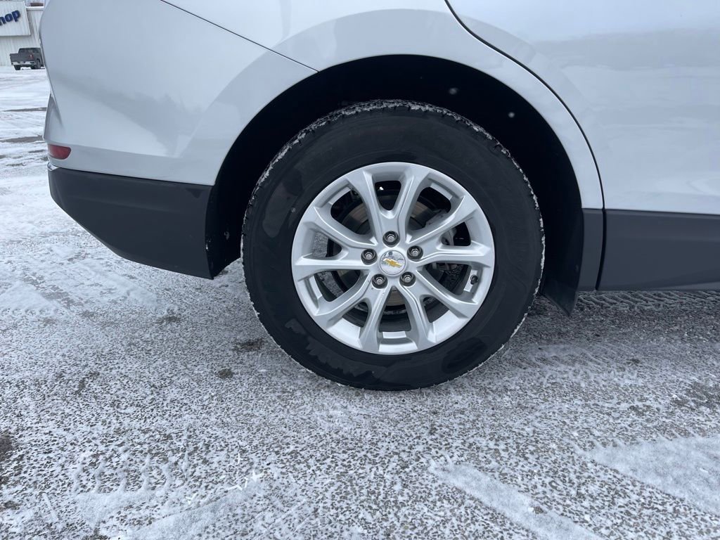 Used 2018 Chevrolet Equinox LS image 11